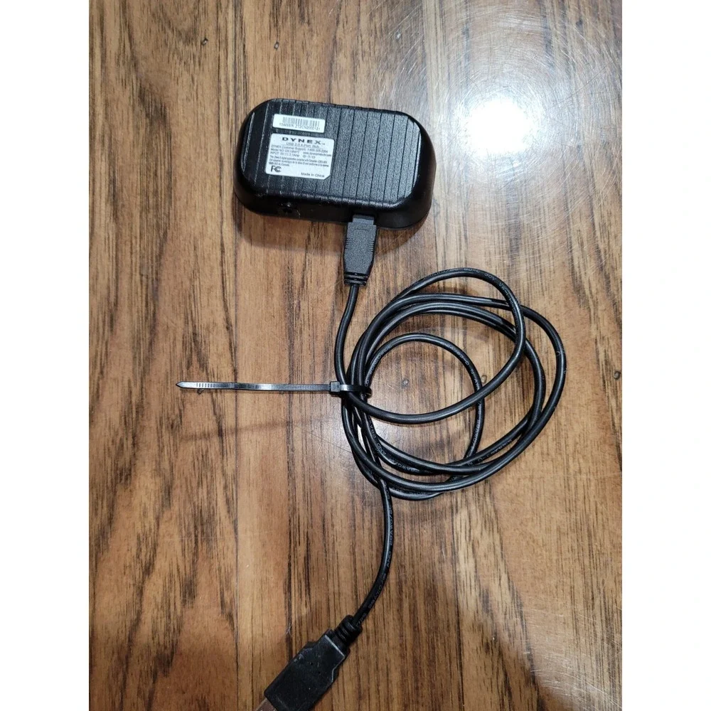 Dynex Hubb USB Charger Port
